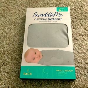 Swaddle me New, original swaddle stage 1. 0-3 months 7-14 lbs, 26 in